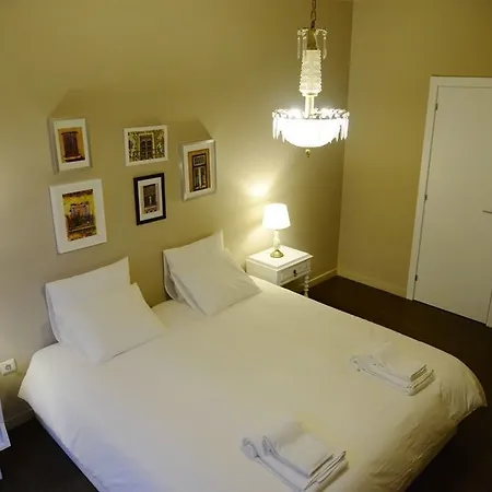 Jo's Place 3* Lisbon