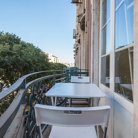 بيت ضيافة Jo's Place Lisboa